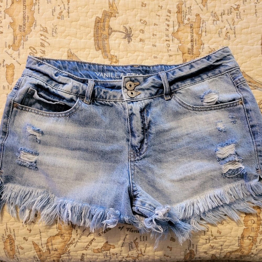 Vanilla Star frayed shorts